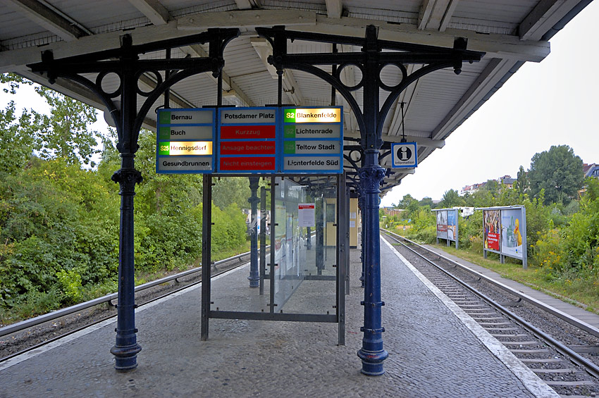 Berliner S-Bahnhof Yorckstra&szlig;e