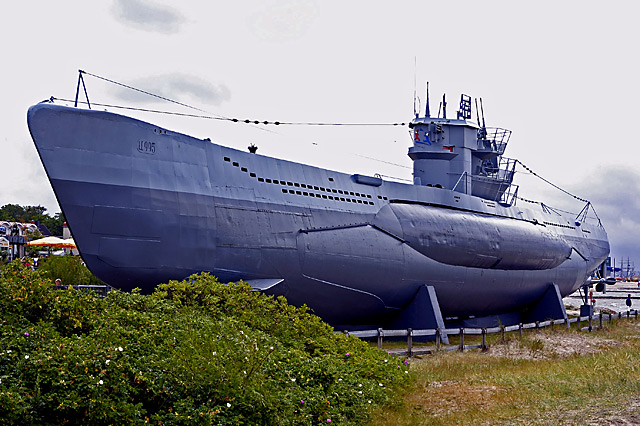 U 995