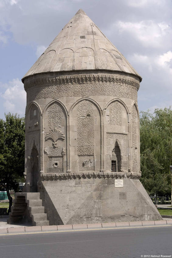 Döner Kümbet